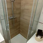 Apartamento Capsule 12- Old Town , Steps To The Station , Maximum Convenience