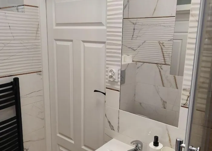 Capsule 12- Old Town , Steps To The Station , Maximum Convenience Lägenhet Kraków