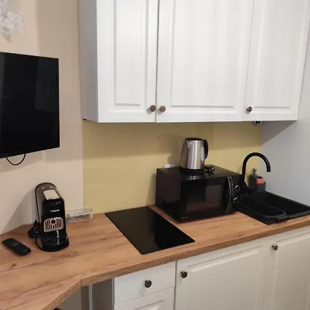 Capsule 12- Old Town , Steps To The Station , Maximum Convenience Apartament Kraków